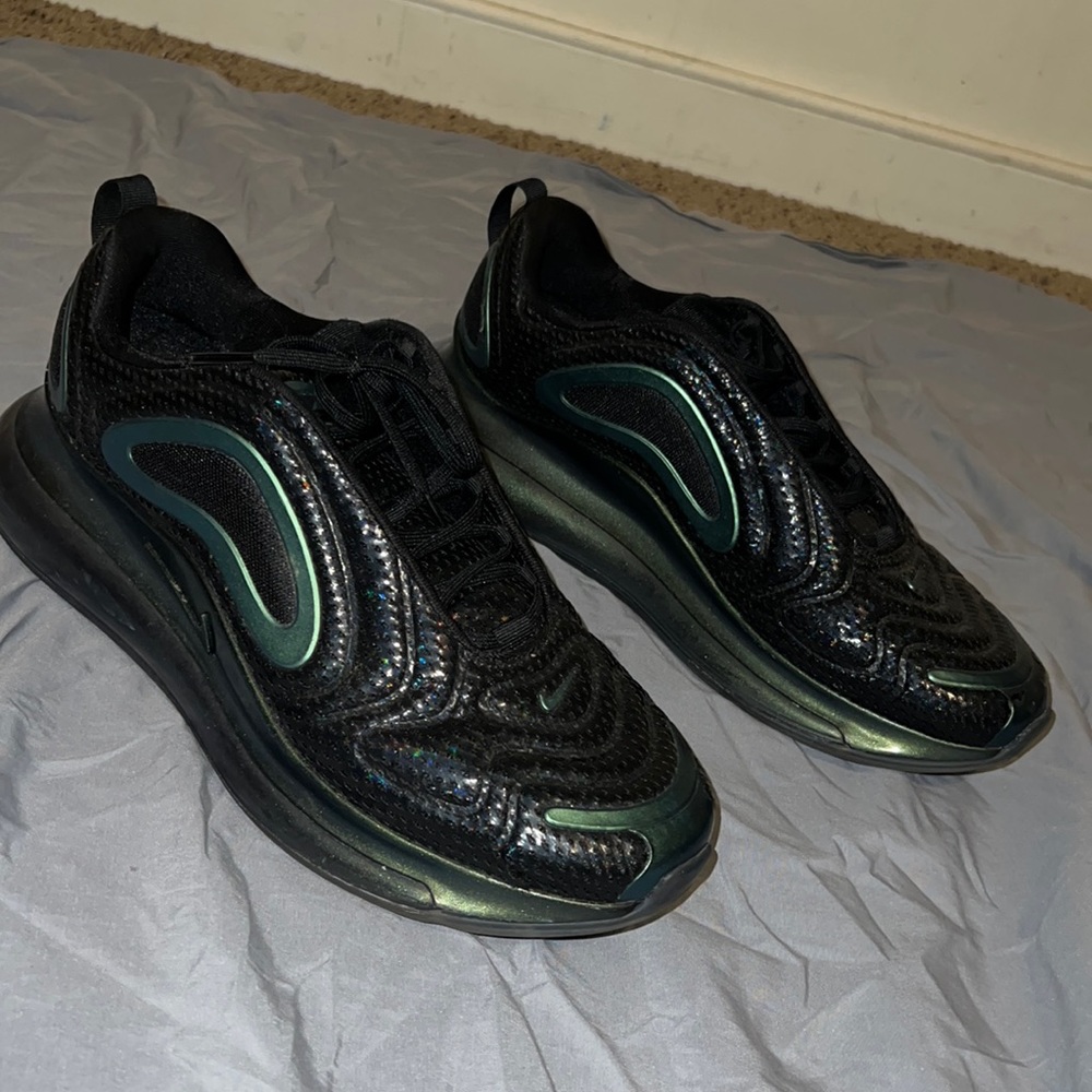 Mens Nike air max 720 size 11.5 (black/green)